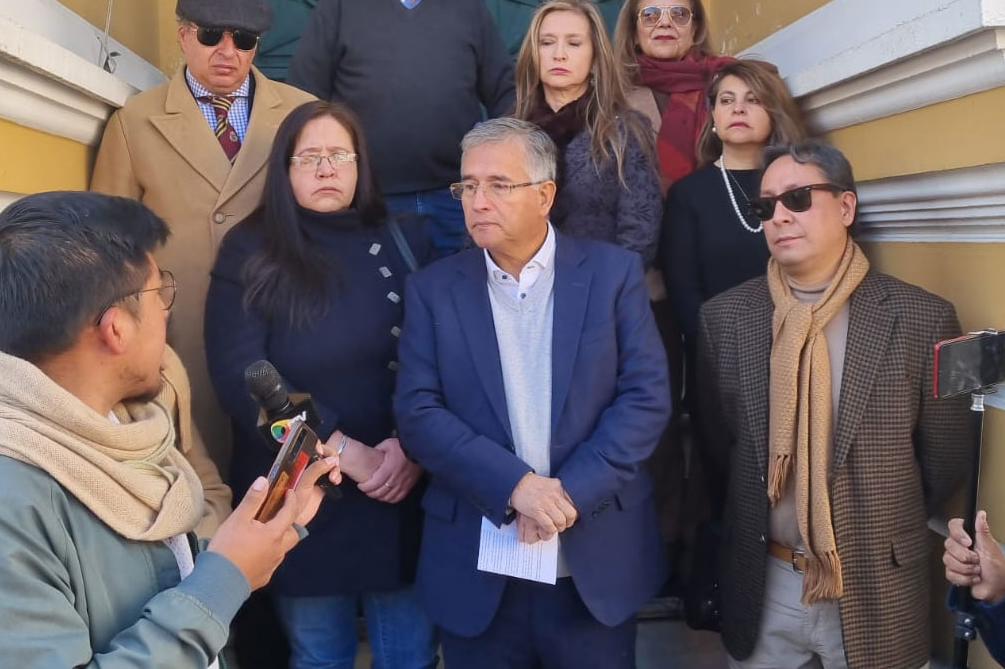 Diplomáticos de carrera presentan una denuncia ante la CIDH por ‘vulneración de derechos’