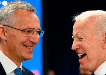 Biden elogia el ‘firme liderazgo’ de Stoltenberg al frente de la OTAN