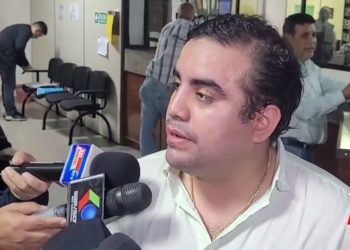 Congelan cuentas de Camacho, su padre y su hermana