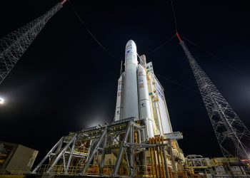 Ariane 5 con el telescopio James Webb