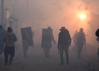 Tensión en Cochabamba, pobladores de Colcapirhua y Tiquipaya se enfrentan por límites
