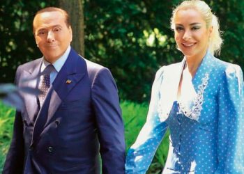 silvio_berlusconi_marta_fascina.jpg