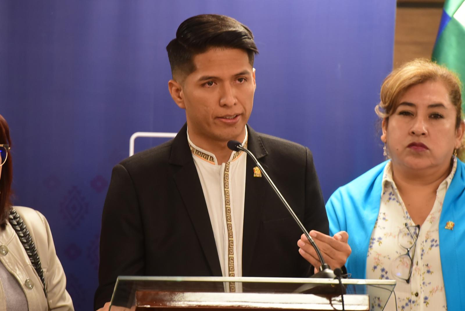 Tras encuentro de Arce y Morales, Andrónico dice que los entornos deben callar y los líderes hablar con sinceridad