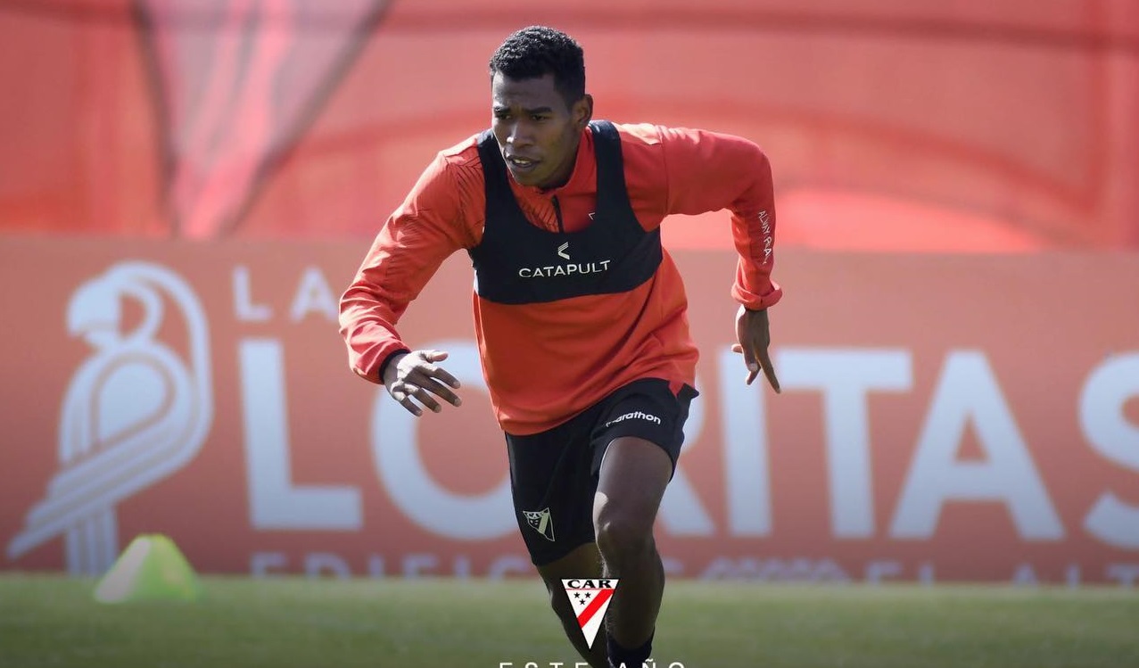 El lateral Diego Medina está cerca del Istanbulspor de Turquía
