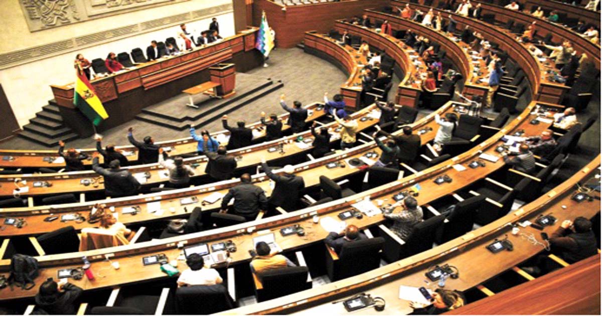 La Asamblea debe definir el curso de los procesos.