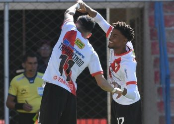 Always frena (3-1) a Aurora y se ubica segundo en la tabla