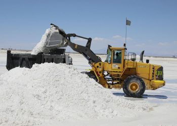 YLB proyecta producir 3.000 toneladas de carbonato de litio con la planta industrial