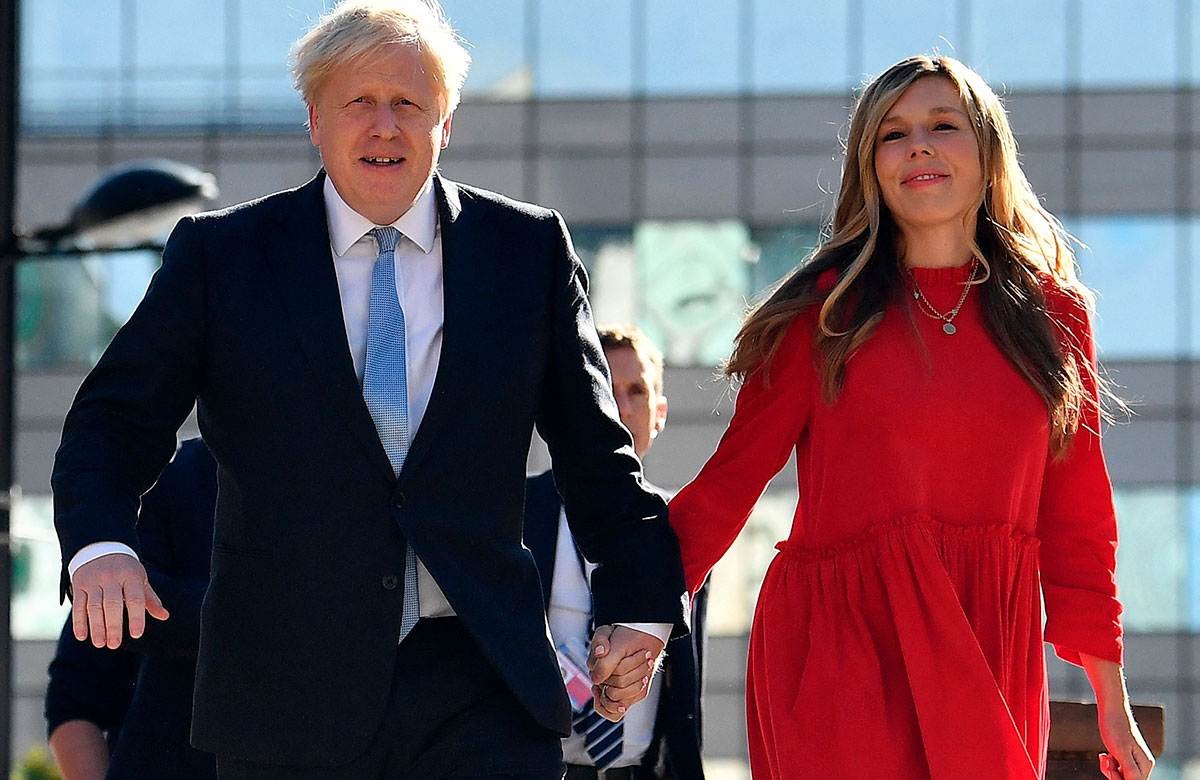 boris_johnson_y_su_esposa_carrie.jpg