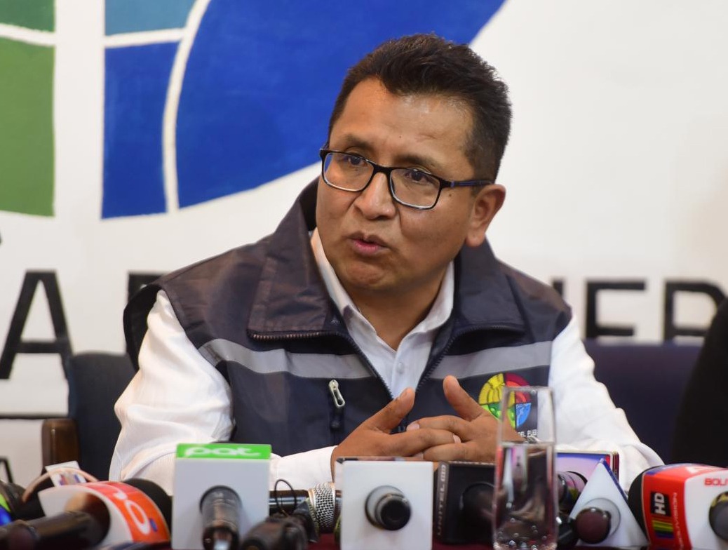 La Defensoría del Pueblo insta a miembros de la APDHB a la búsqueda de soluciones