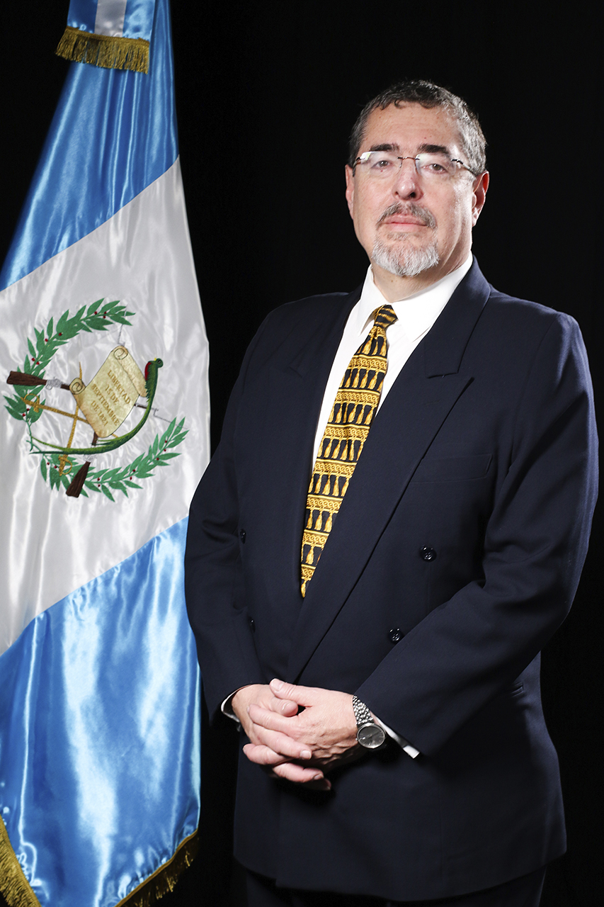 Bernardo Arévalo iba al balotaje por el Movimiento Semilla