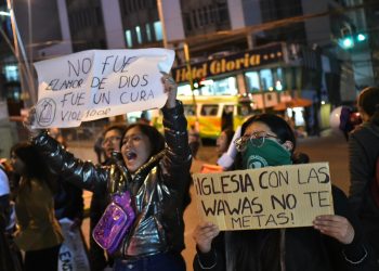 Jesuitas informan que se denunció y entregó el diario del otro cura acusado de pederastia