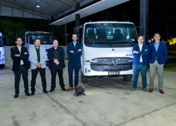 Mercedes-Benz lanza en Bolivia el nuevo camión Accelo 1116