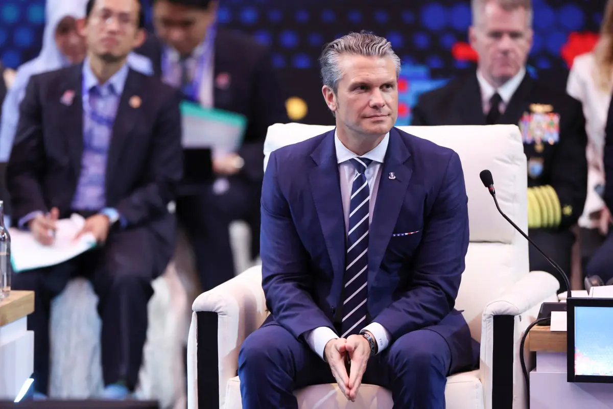 Pete Hegseth dio detalles del acercamiento con China/AFP