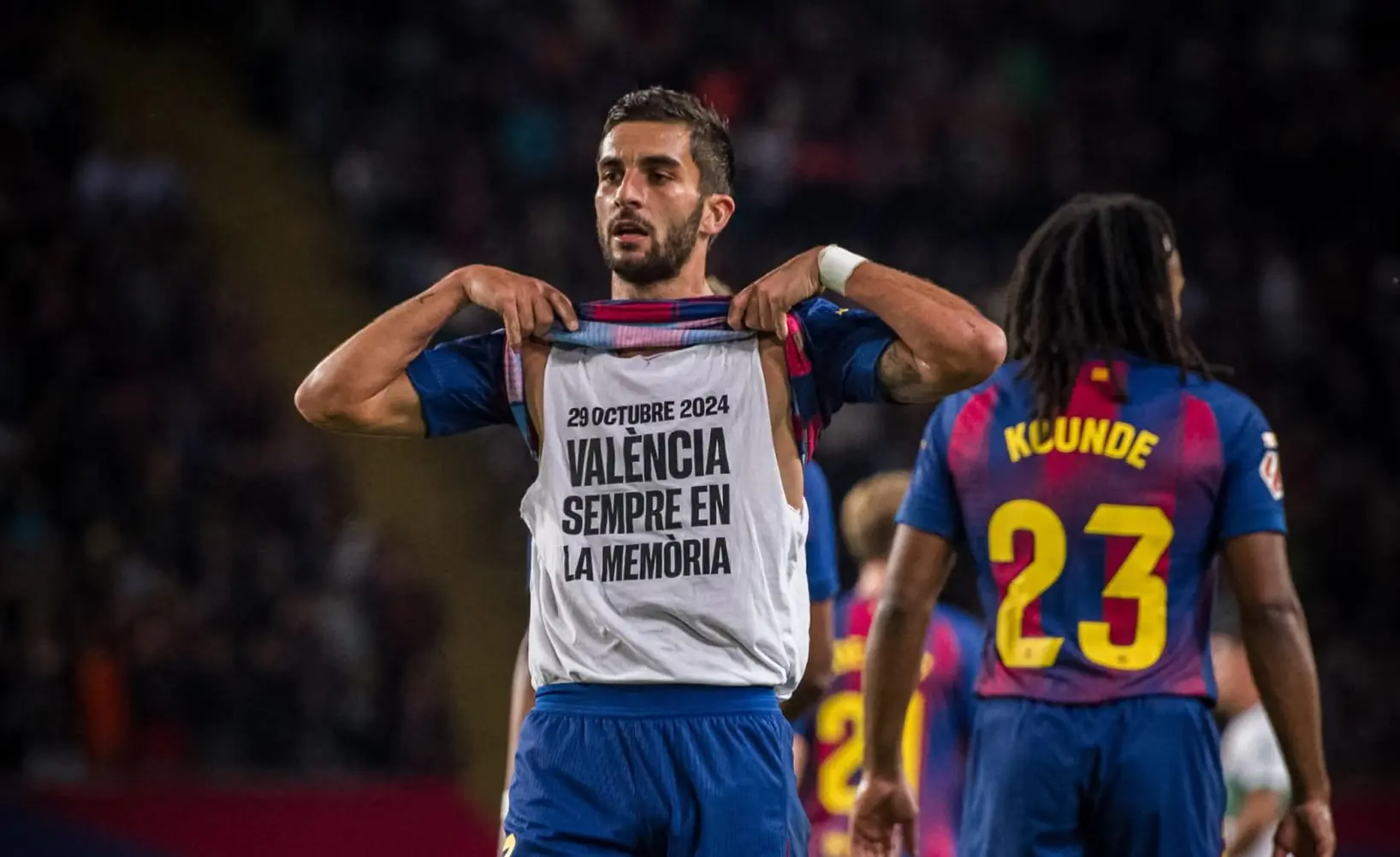 El Barça cura las heridas del Clásico con un triunfo ante el Elche