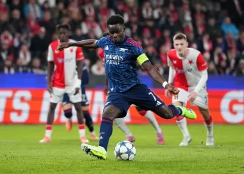 Arsenal se impone al Slavia y mantine pleno de victorias en Champions