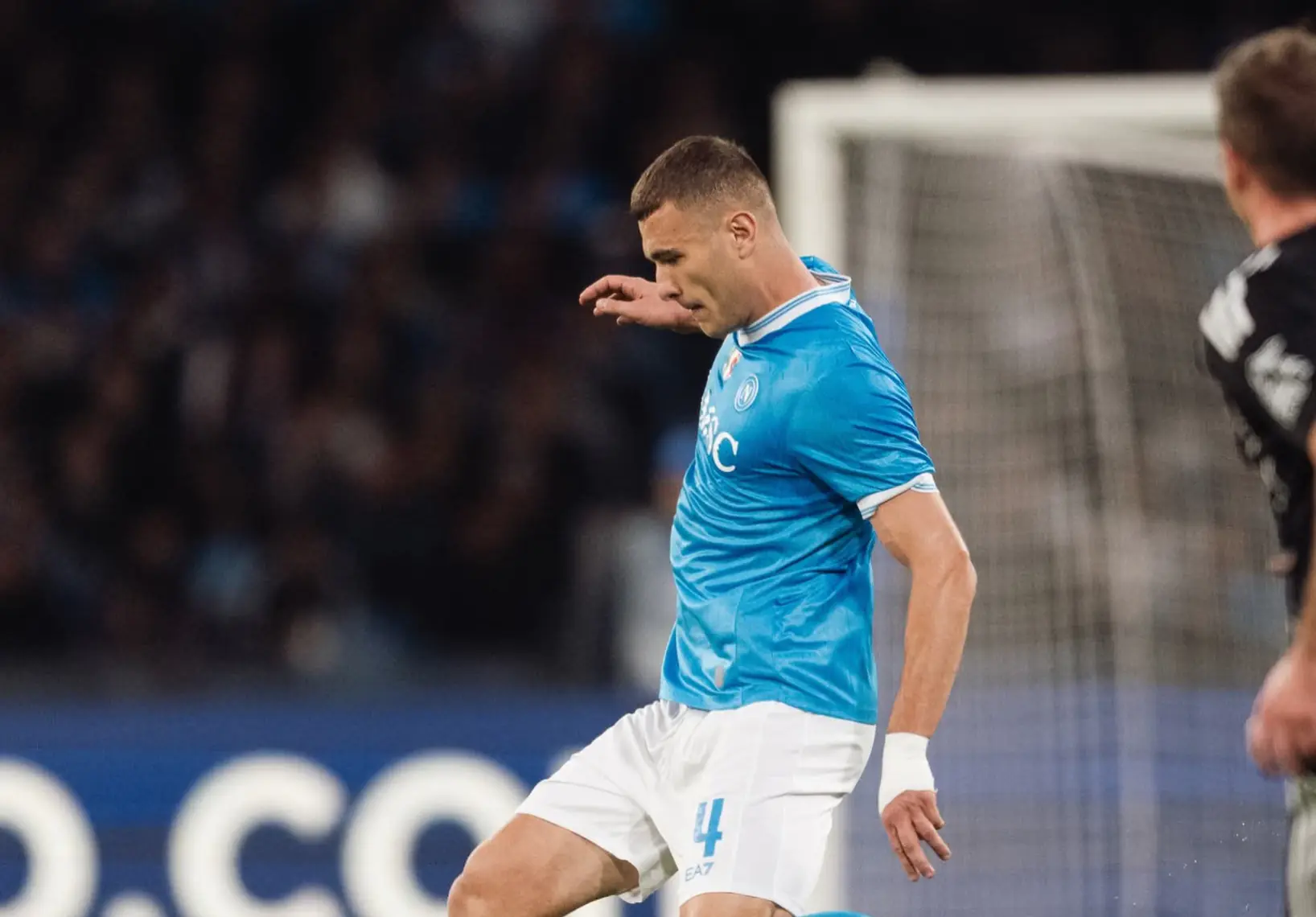 Napoli empata en casa ante Eintracht y sigue sin despegar en Champions
