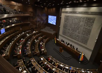 La participación de las mujeres en directivas legislativas en 30 años fue solo del 22,7%