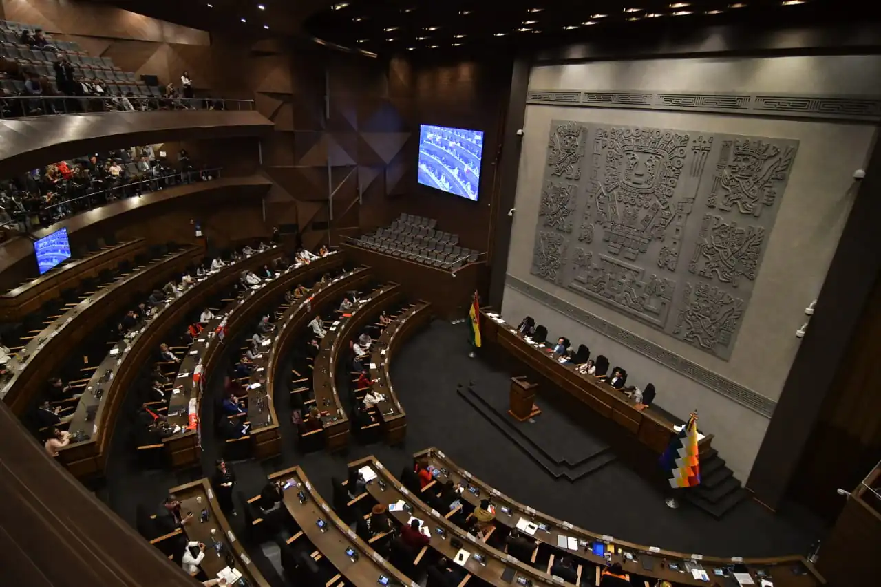 La participación de las mujeres en directivas legislativas en 30 años fue solo del 22,7%