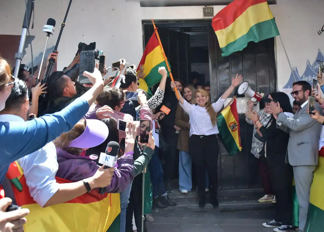 Tras cuatro años y siete meses, Jeanine Áñez deja el penal de Miraflores