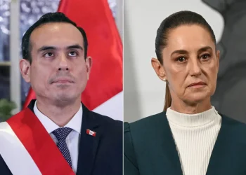 Sheinbaum calificó de desproporcionada la medida de Perú/AFP