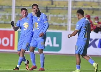 Bolívar golea y es tan favorito al título, como los punteros