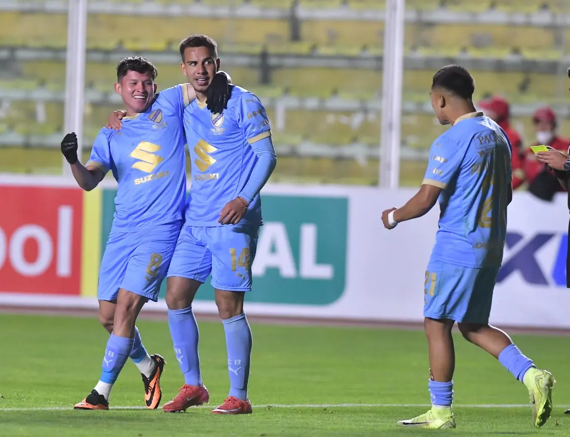 Bolívar golea y es tan favorito al título, como los punteros