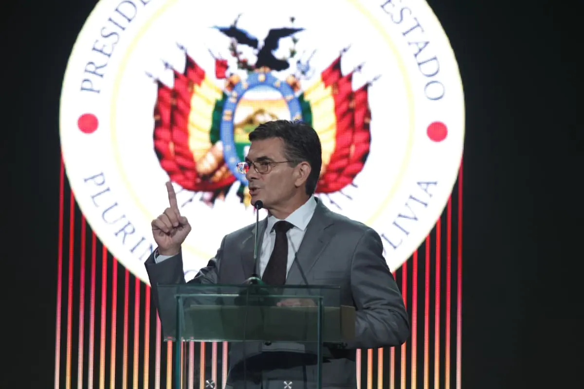 El presidente electo adelanta un posible sistema federal en el país