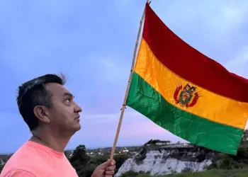 Yerko Núñez, exministro de Áñez, anuncia su retorno al país