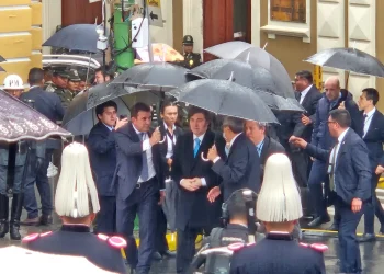 Javier Milei llega a La Paz para la posesión de Rodrigo Paz