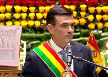 Rodrigo Paz denuncia que recibe una Bolivia ‘devastada y dividida’