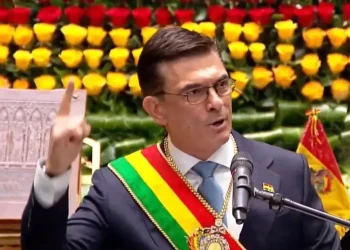 Paz llama a un pacto nacional para transformar la justicia, la economía y la política