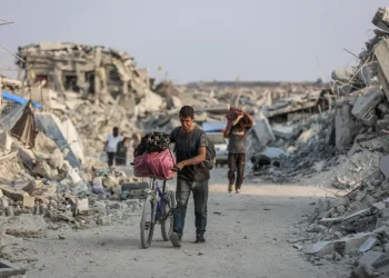 En medio del desastre, la paz en Gaza se aleja