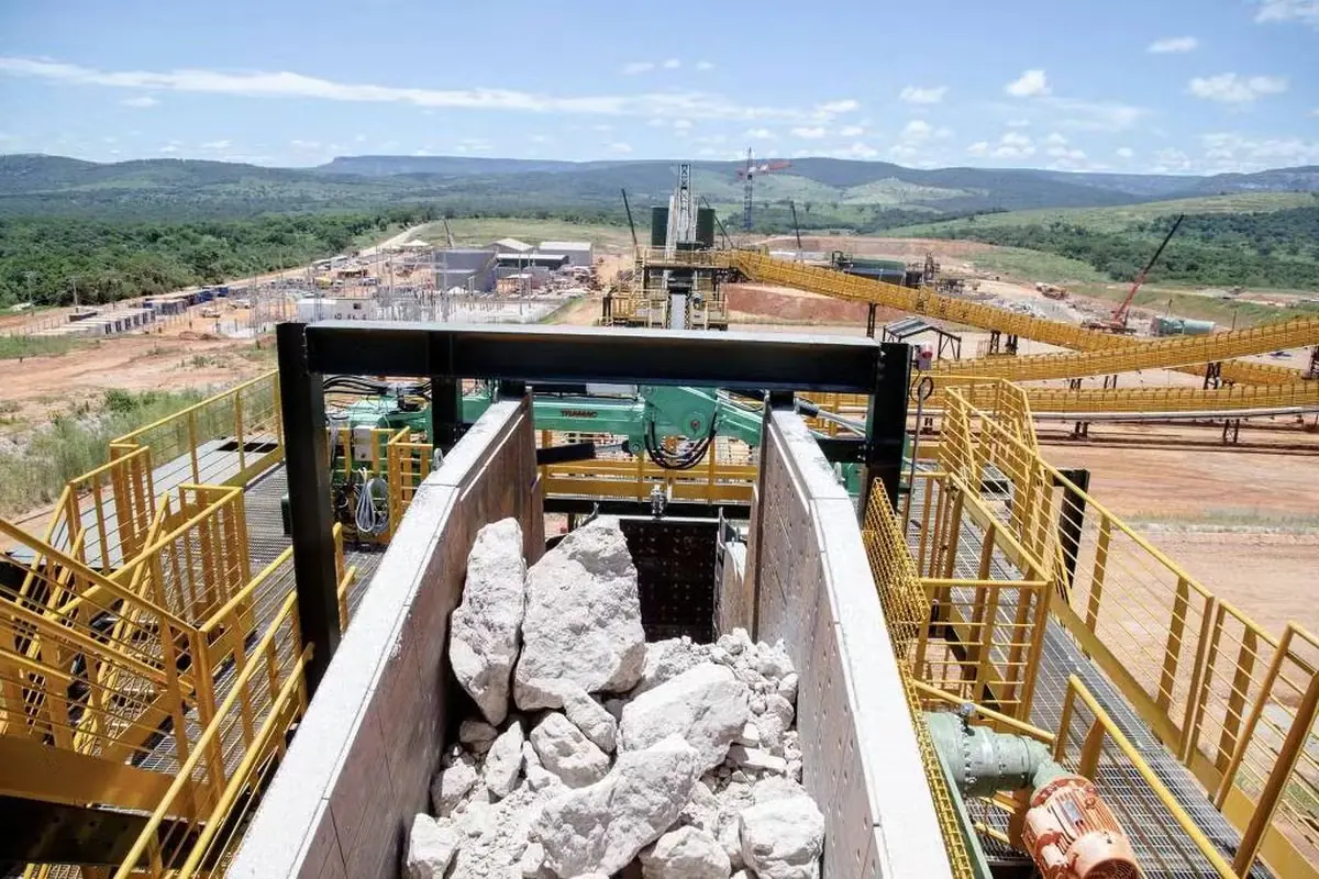 Brasil se acerca a Australia en la carrera por el litio