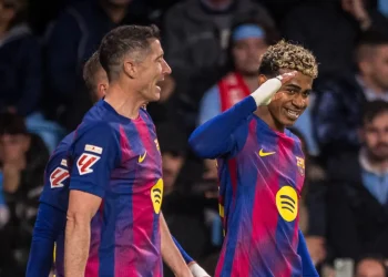 El Barça conquista Vigo con hat-trick de Lewandowski (4-2)