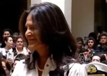 Beatriz García asume la cartera de Educación