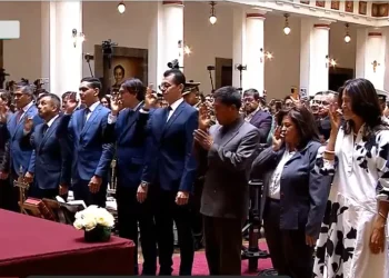 Presidente del Senado destaca profesionalismo del gabinete de Paz