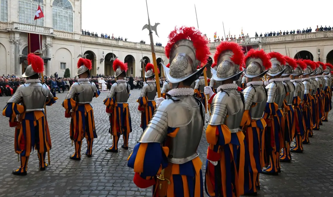 Investigan actitudes antisemitas en la Guardia Suiza/Vatican News