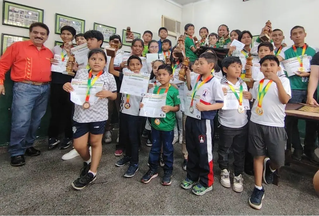Los Caballeros del Oriente triunfan en el Nacional Intermunicipal Intercolegial