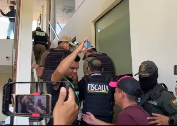 Fiscalía allana oficinas de YPFB Riberalta por presunta corrupción