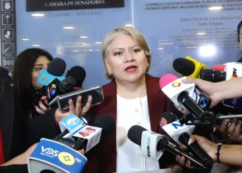 PDC alerta que cuatro ministerios incumplieron con la entrega de informes