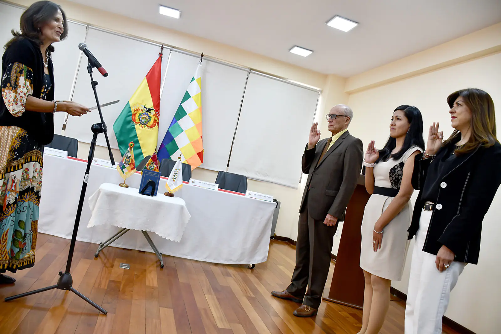 Tres viceministros en Educación fueron posesionados. FOTO: Ministerio de Educación.