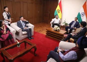 Bolivia e India avanzan en cooperación tecnológica para modernizar servicios
