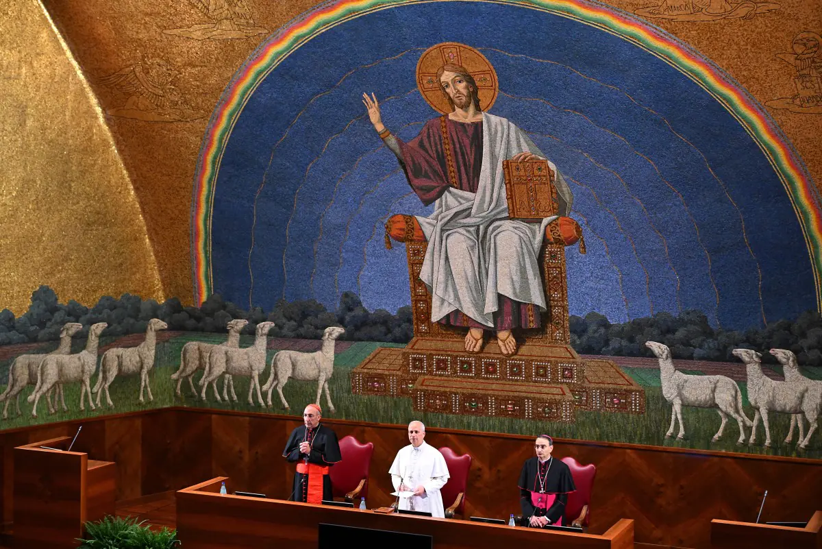 El Papa en un encuentro con misioneros/AFP