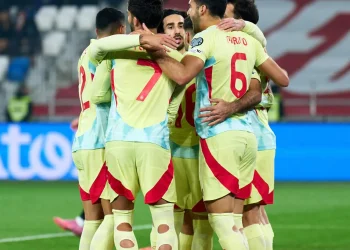 España, con pie y medio en el Mundial tras otro festín ante Georgia