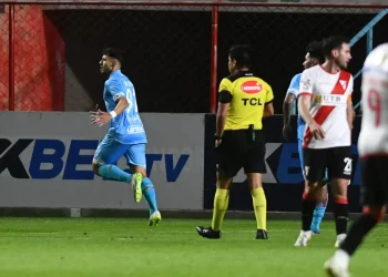 San Antonio deja fuera a Always Ready y jugará ante Bolívar en cuartos