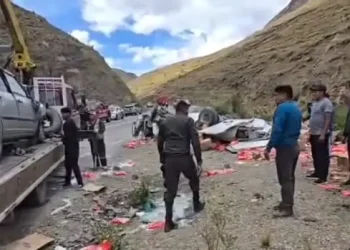 Al menos cinco fallecidos en accidente en la diagonal Jaime Mendoza