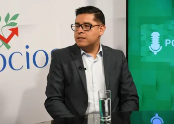 Contadores bolivianos logran reconocimiento académico internacional