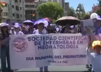 Una manifestación toma La Paz por el Día del Prematuro