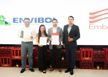 Envibol y Embol firman contrato para la provisión de más de 4 millones de botellas