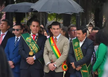 Paz dice que ingresos del litio deben impulsar a los nueve departamentos